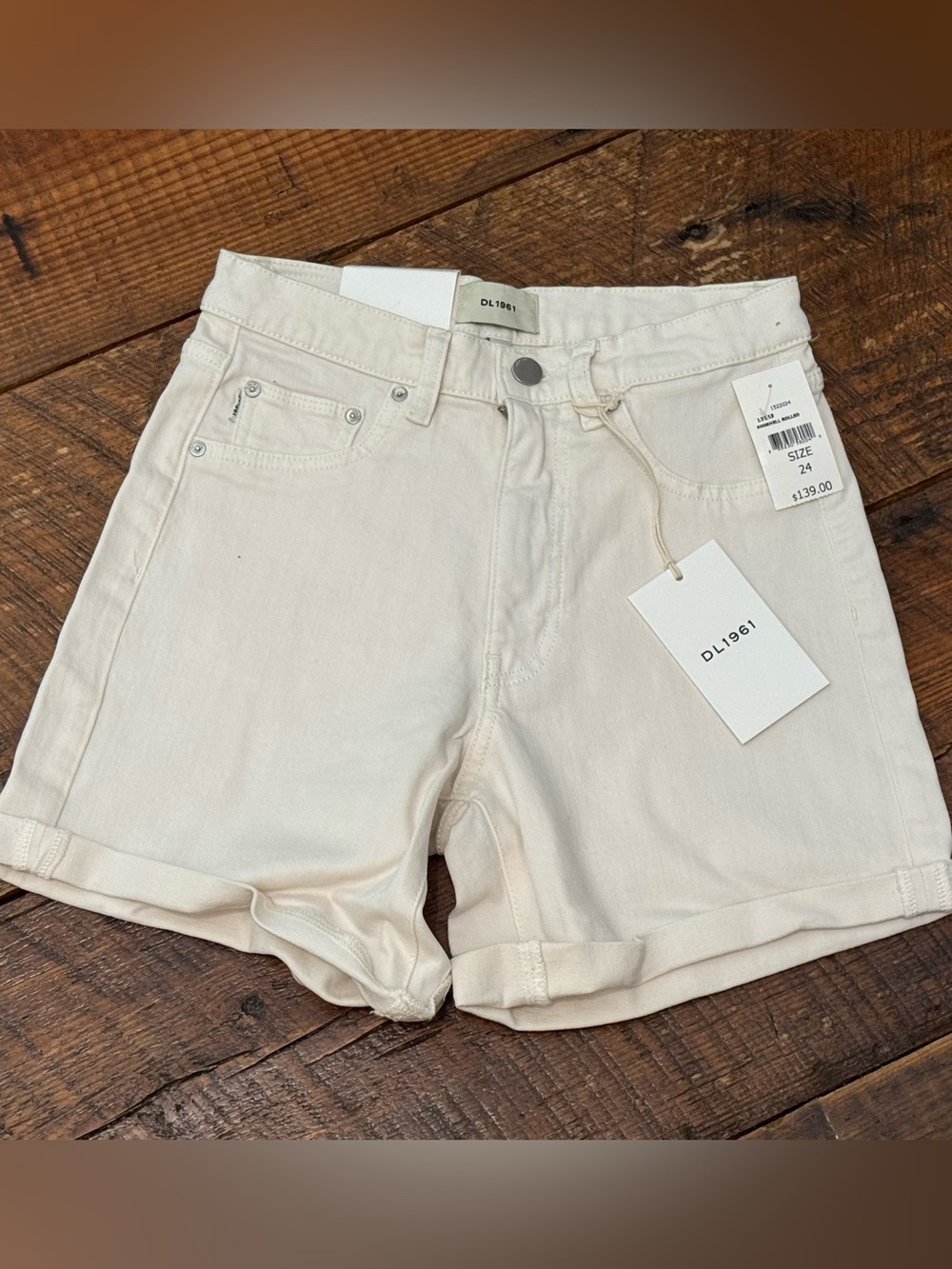 DL1961 Zoie White Rolled Denim Shorts Size 24 NWT